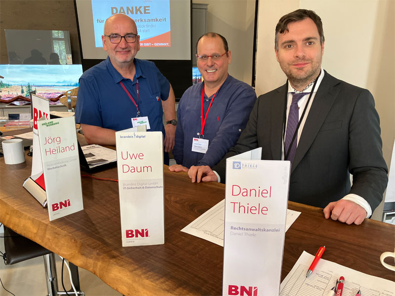v.l.n.r. Chapterdirektor Jörg Heiland (Heiland Werbung GmbH), Mitgliederkoordinator Uwe Daum (Brandeis Digital GmbH, Leipzig) und Rechtsanwalt Daniel Thiele als Schatzmeister. Bildquelle: meeco Communication Services